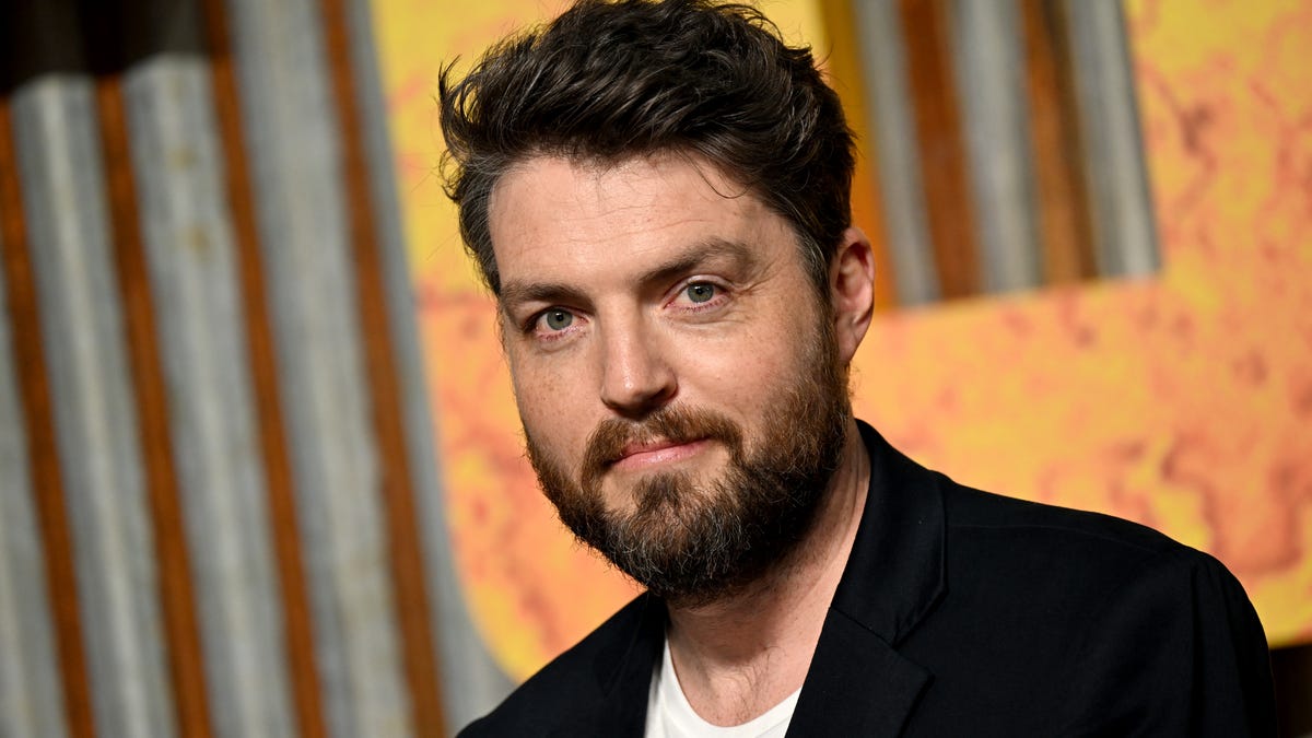 Tom Burke dishes on ‘Black Bag’ movie, ‘Blade Runner 2099’