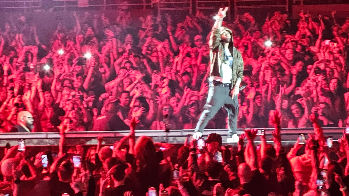 Eminem surprise appearance rocks Jelly Roll, Post Malone Detroit show